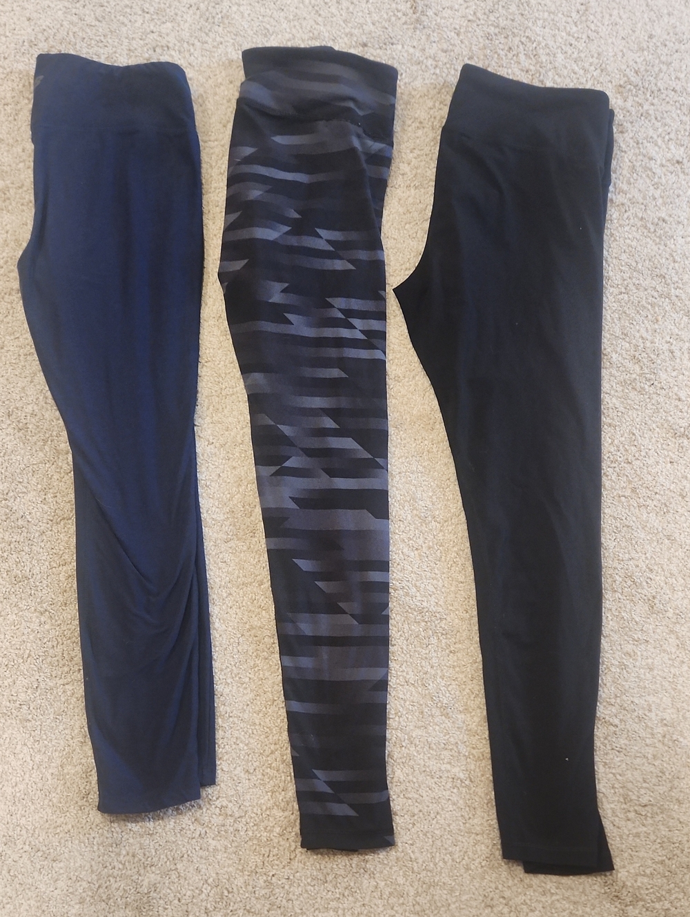 Size L Women's Yoga Leggings Bundle